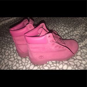 Solid pink timberlands size 4.5y